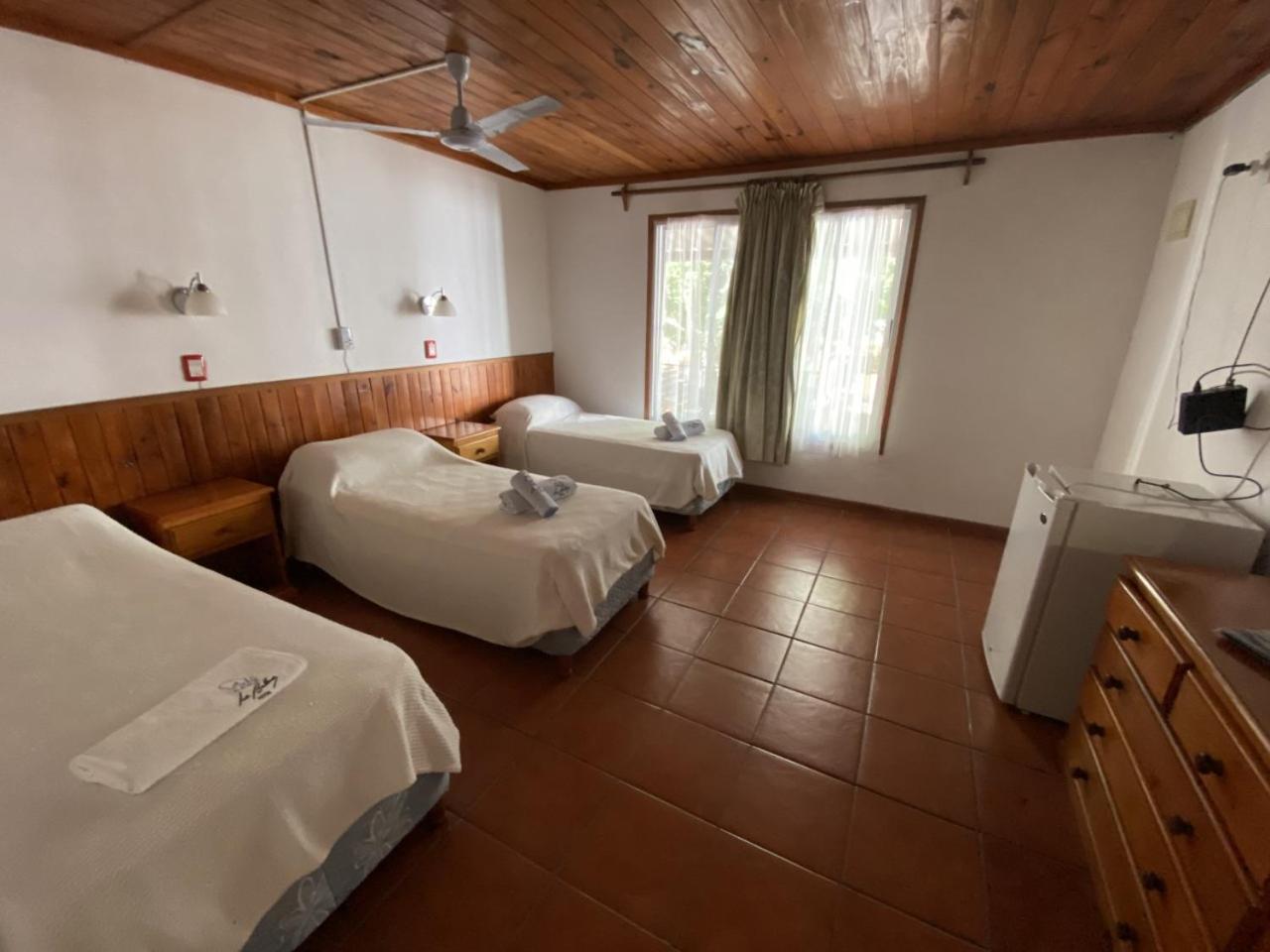 Hotel La Ballena 蓬塔巴雷纳 外观 照片